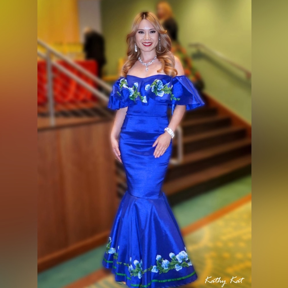 Elegant Blue Off-Shoulder Dress